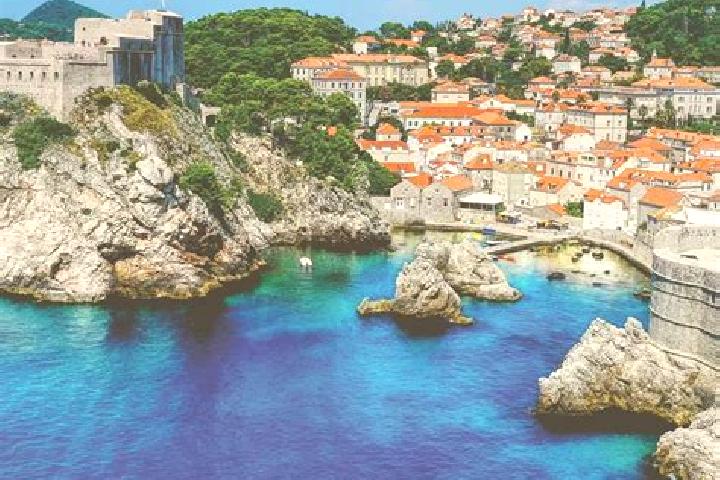 Lucy, 35 — Escort in Ervenik, Croatia