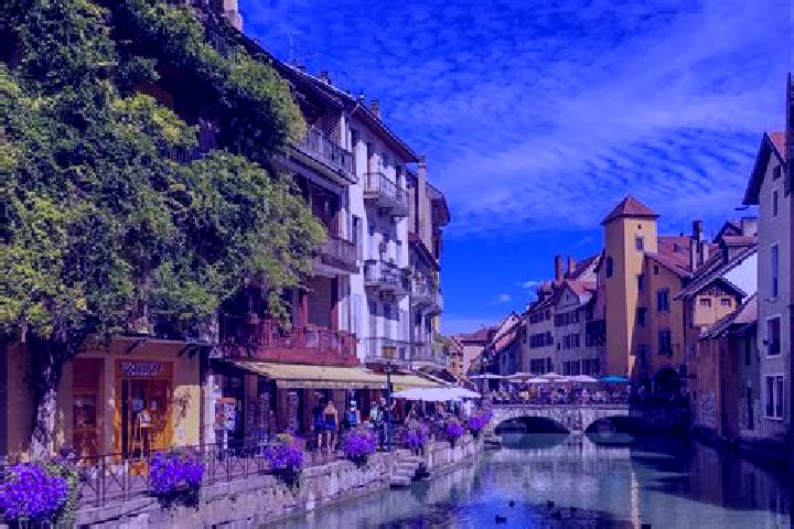 Lucy, 35 — Escort in Hostun, France