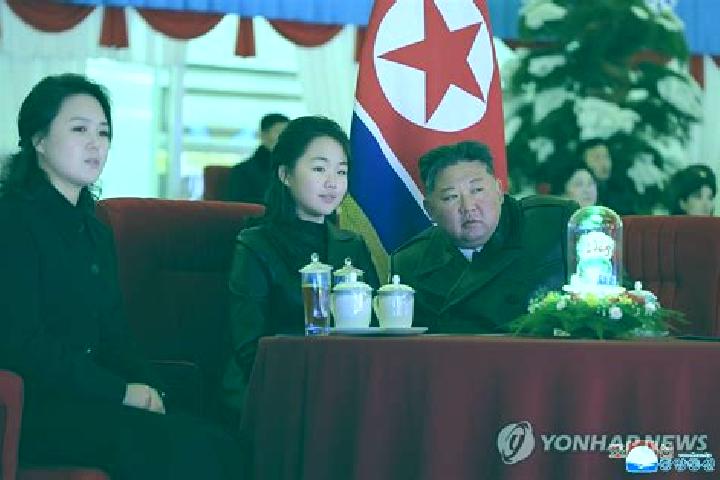 Lucy, 35 — Escort in Man gyongdae-ri, North Korea