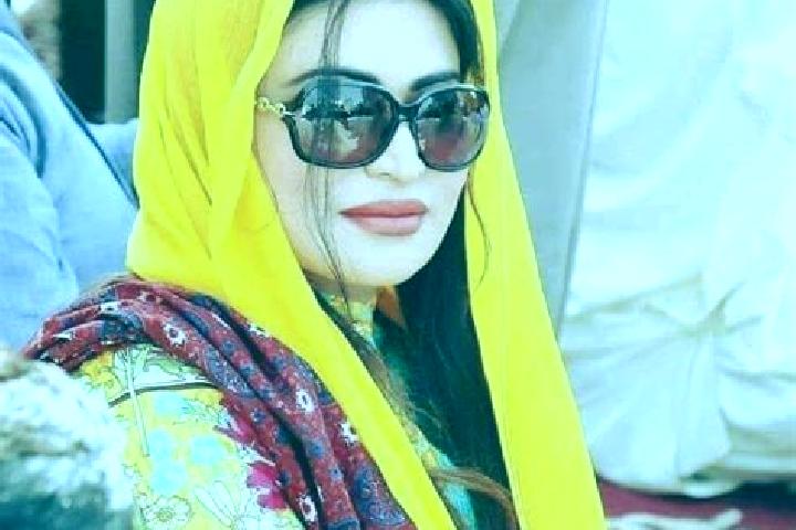 Lucy, 35 — Escort in Mirpur Sakro, Pakistan