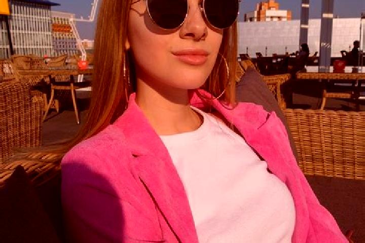 Lucy, 35 — Escort in Novozavidovskiy, Russia