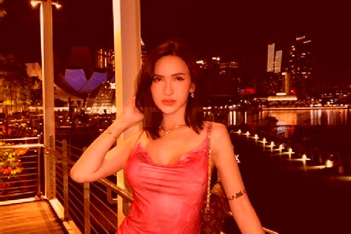 Lucy, 35 — Escort in Petworth, United States