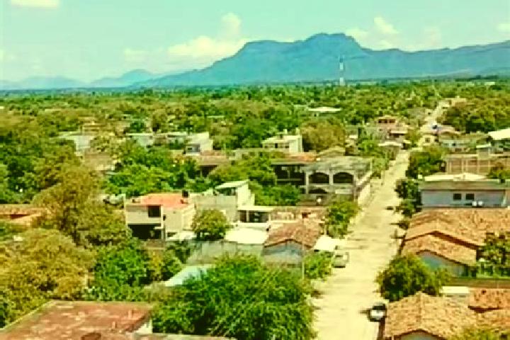 Lucy, 35 — Escort in Villa Nicolas Bravo, Mexico