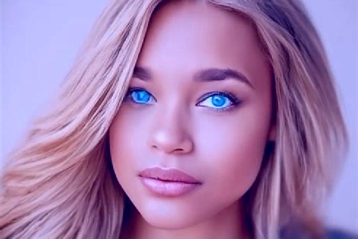 Lucy, 36, a dark blonde blue-eyed latina companion based in Nguinou. Offering BDSM, Overnight, Striptease. Available for incall and outcall, overnight bookin...