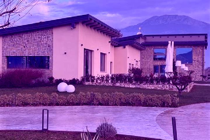 Lucy, 36 — Escort in Grumento Nova, Italy