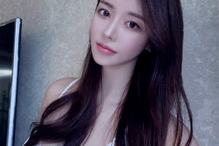 Lucy, 36 — Escort in Hetai, China