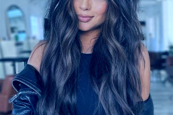 Lucy, 37, a brunette dark-eyed indian companion based in Hunter. Offering 69, Couples, Domination. Available for incall and outcall, day and evening dates.