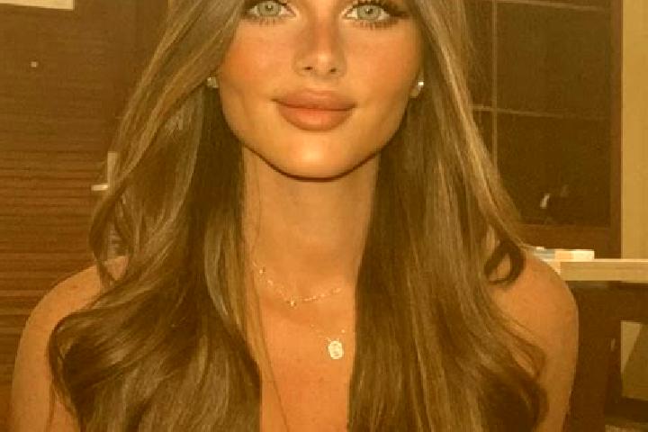 Lucy, 37, a brunette dark-eyed slavic companion based in Ixcamilpa. Offering Party Girl, Dinner Date, Erotic Massage. Available for incall and outcall, overn...