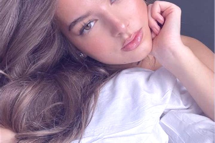 Lucy, 37, a chestnut brown-eyed latina companion based in Nonancourt. Offering Erotic Massage, Couples, Tantra. Available for incall and outcall, day and eve...