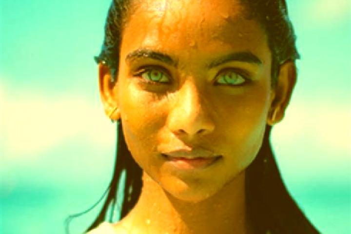 Lucy, 37, a red blue-eyed indian companion based in Harnicesti. Offering Fetish, Tantra, 69. Available for incall and outcall, day and evening dates.