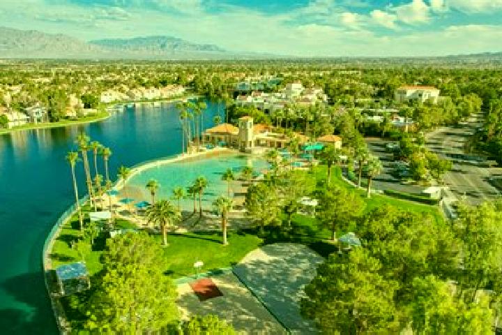 Lucy, 37 — Escort in Desert Shores, United States