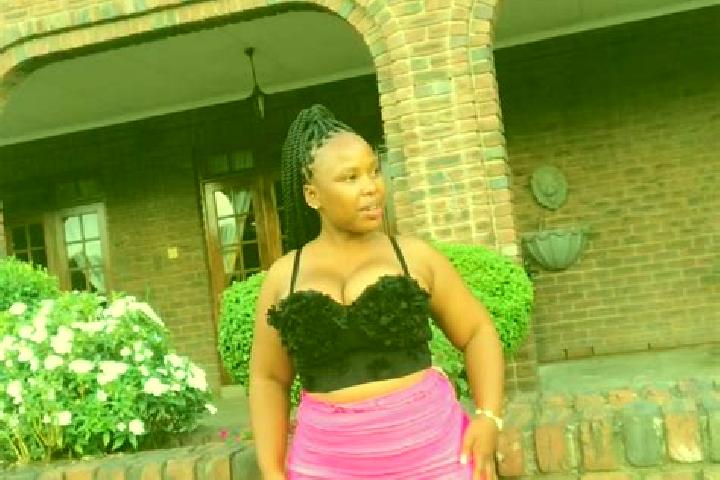 Lucy, 37 — Escort in Dundee, South Africa