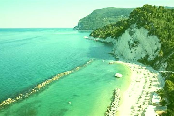 Lucy, 37 — Escort in Torremezzo di Falconara, Italy