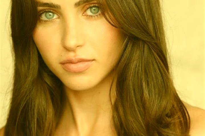 Lucy, 38, a brunette brown-eyed latina companion based in Alatoz. Offering Striptease, Prostate Massage, GFE. Available for incall and outcall, day and eveni...