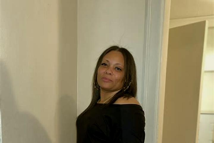 Lucy, 38 — Escort in Roslyn, United States