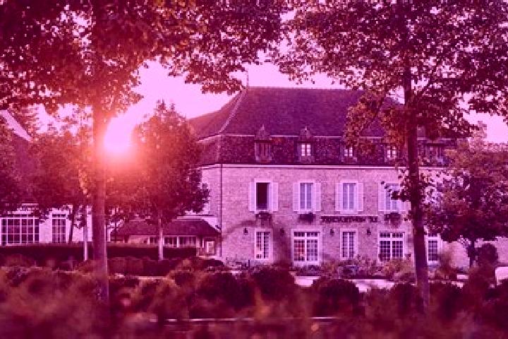 Lucy, 38 — Escort in Rully, France