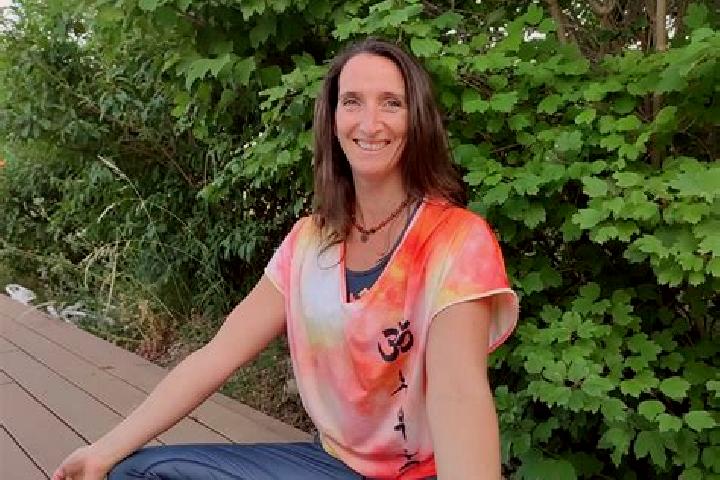 Lucy, 38 — Escort in Saint-Privat, France