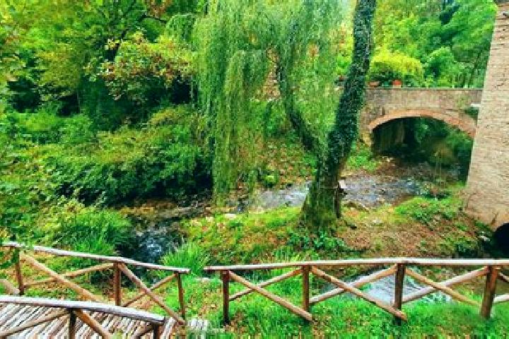 Lucy, 38 — Escort in Serravalle di Chienti, Italy