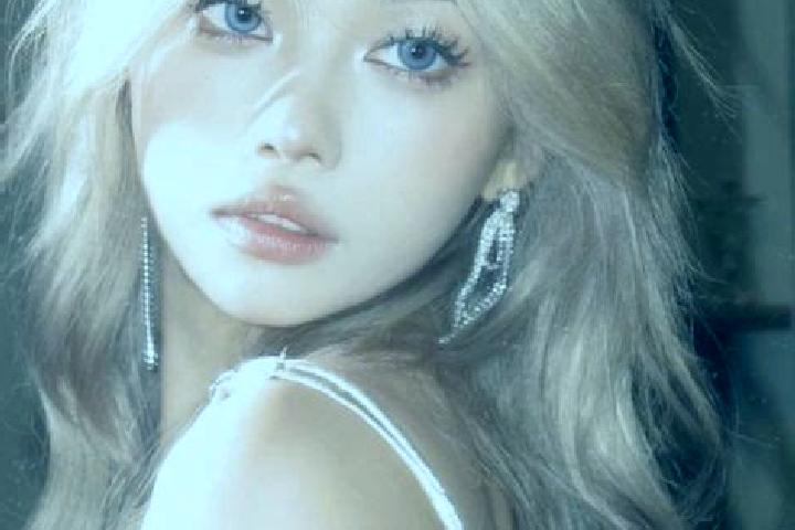 Lucy, 39, a blonde blue-eyed asian companion based in Uis. Offering BDSM, Girlfriend Experience, Deep French Kissing, Couples. Available for incall and outca...