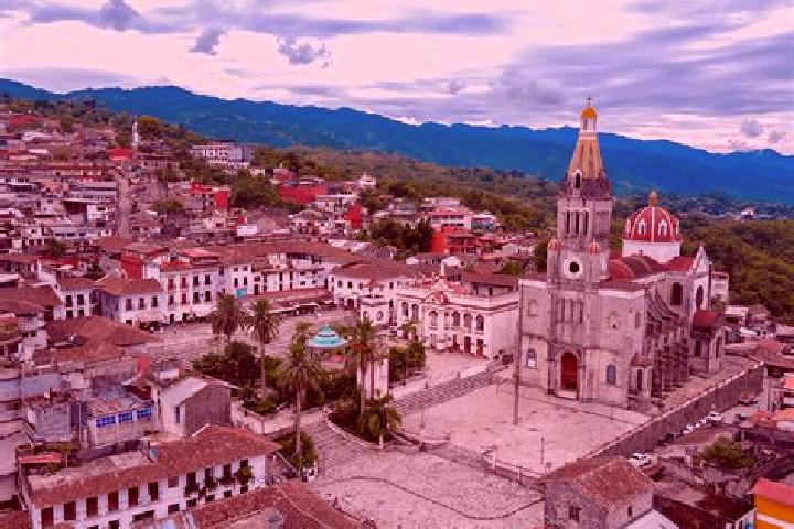 Lucy, 39 — Escort in Cuetzalan, Mexico