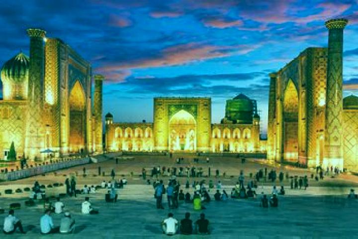 Lucy, 39 — Escort in Loyish Shaharchasi, Uzbekistan