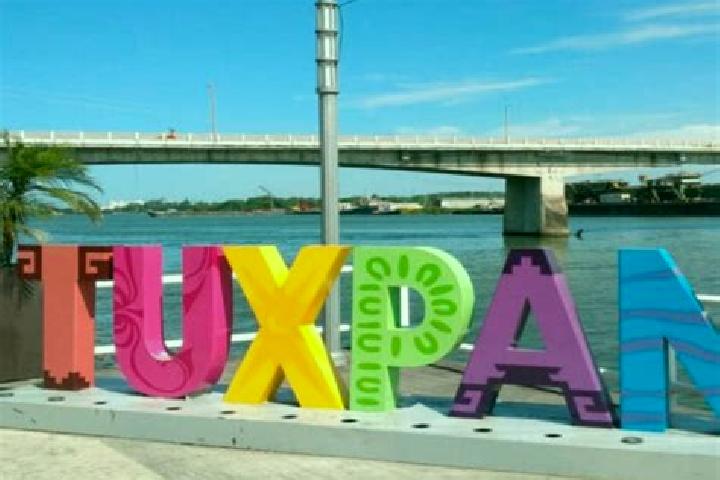 Lucy, 39 — Escort in Tuxpan de Bolanos, Mexico