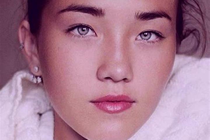 Luna, 20, a black amber-eyed caucasian companion based in Ichinohe. Offering Duos, Prostate Massage, Dinner Date. Available for incall and outcall, overnight...