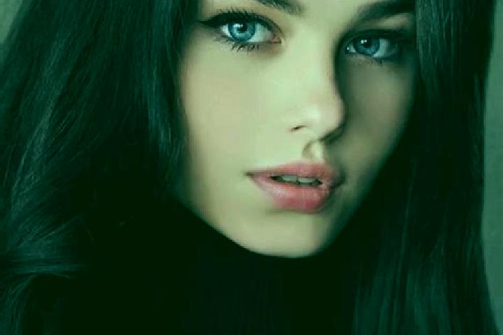 Luna, 20, a black grey-eyed slavic companion based in Carseland. Offering Dinner Date, Massage. Available for incall and outcall, day and evening dates.