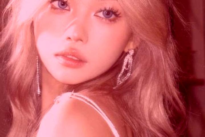 Luna, 20, a blonde blue-eyed asian companion based in Momanalu. Offering 69, Prostate Massage, GFE. Available for incall and outcall, day and evening dates.