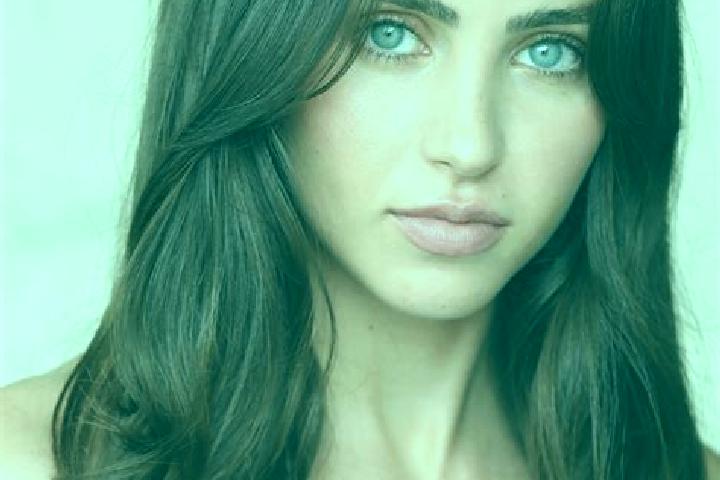 Luna, 20, a brunette dark-eyed ebony companion based in Tha Chana. Offering Travel Companion, Fetish, Party Girl. Available for incall and outcall, day and e...