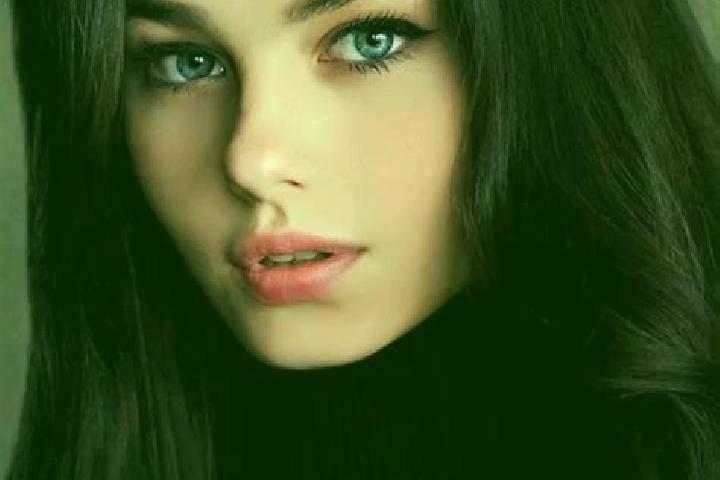 Luna, 20, a brunette grey-eyed slavic companion based in Ahueyahualco. Offering Domination, Girlfriend Experience, 69, Travel Companion. Available for incall...