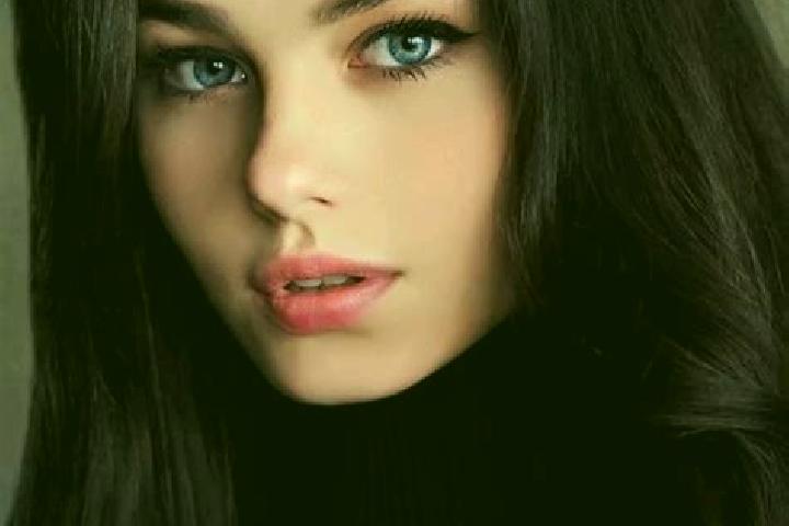 Luna, 20, a brunette grey-eyed slavic companion based in Pringgoboyo. Offering Couples, Fetish, Erotic Massage, Prostate Massage. Available for incall and ou...