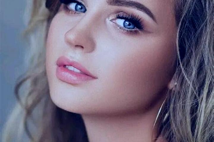 Luna, 20, a dark blonde blue-eyed caribbean companion based in Shelomy. Offering Dinner Date, Erotic Massage, Duos. Available for incall and outcall, overnig...