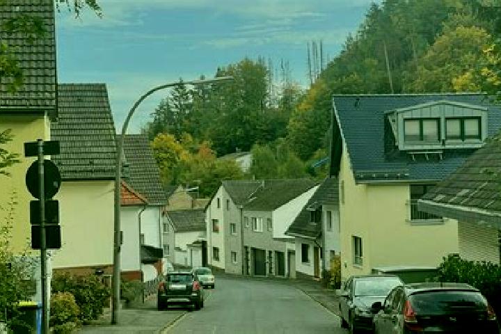 Luna, 20 — Escort in Friesdorf, Germany