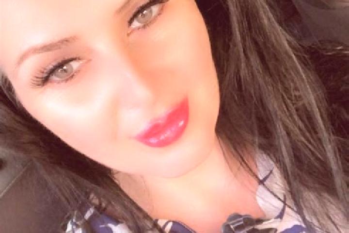 Luna, 20 — Escort in Frumuselu, Romania