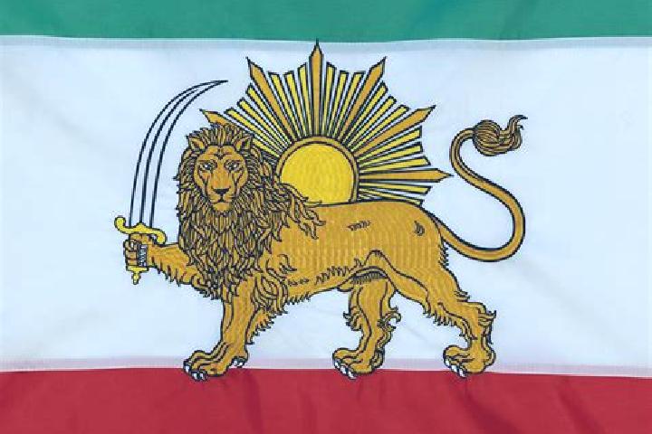 Luna, 20 — Escort in Murmuri, Iran