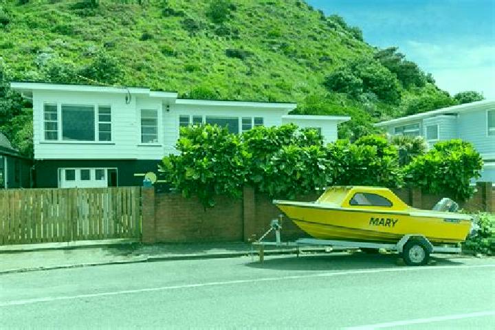 Luna, 20 — Escort in Owhiro Bay, New Zealand