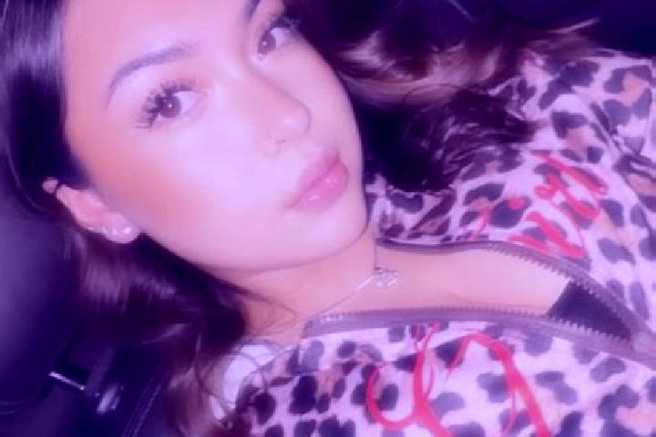 Luna, 20 — Escort in Tamaree, Australia