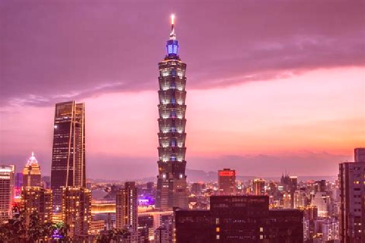 Luna, 20 — Escort in Zhongliao, Taiwan