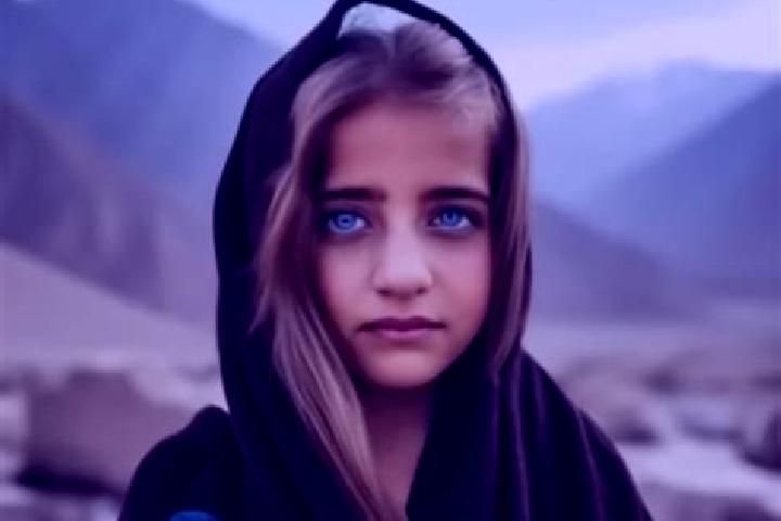 Luna, 21, a auburn amber-eyed middle eastern companion based in Blankenberg. Offering 69, Dinner Date, Overnight. Available for incall and outcall, overnight...