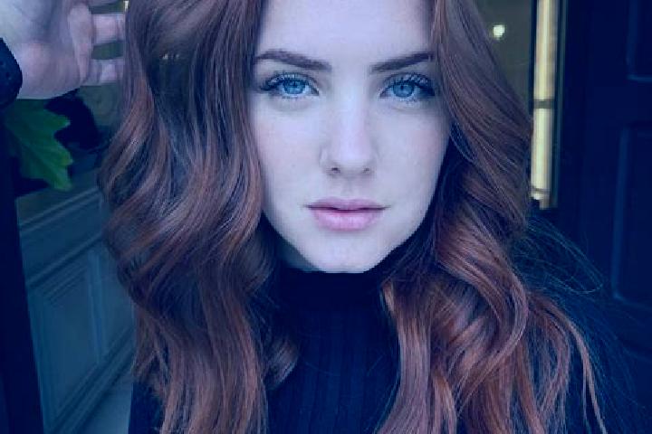 Luna, 21, a auburn blue-eyed ebony companion based in Shisidaogou. Offering 69, BDSM, Overnight, Duos, OWO. Available for incall and outcall, day and evening...