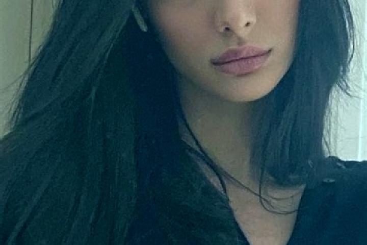 Luna, 21, a black dark-eyed middle eastern companion based in Toirano. Offering Tantra, A-Level, GFE, Duos. Available for incall and outcall, day and evening...