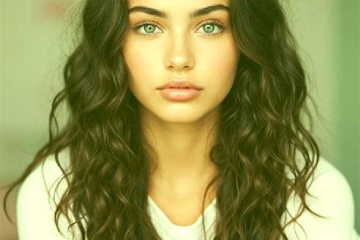 Luna, 21, a black hazel-eyed mediterranean companion based in Equevillon. Offering CIM, Girlfriend Experience, Domination, Massage. Available for incall and ...