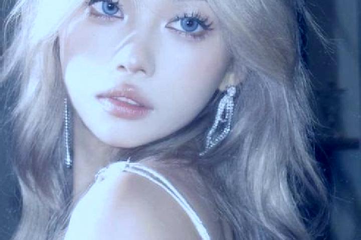 Luna, 21, a blonde blue-eyed asian companion based in Grobengereuth. Offering Striptease, 69, Duos, Travel Companion. Available for incall and outcall, day a...