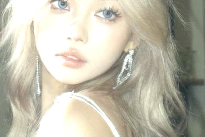 Luna, 21, a blonde grey-eyed asian companion based in Rafael J. Garcia. Offering Deep French Kissing, Duos, Roleplay. Available for incall and outcall, overn...