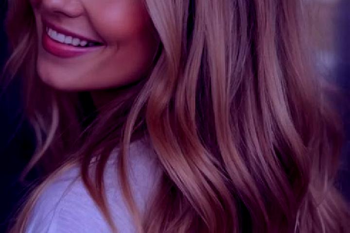 Luna, 21, a blonde hazel-eyed caucasian companion based in Rocca Pietore. Offering Overnight, Couples, Travel Companion, Deep French Kissing. Available for i...