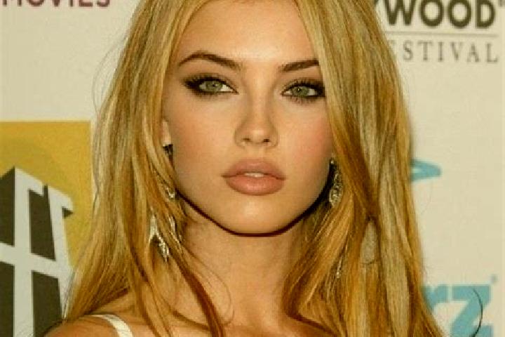 Luna, 21, a blonde hazel-eyed latina companion based in Estinnes-au-Mont. Offering GFE, 69, Travel Companion. Available for incall and outcall, day and eveni...