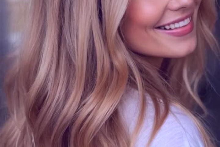 Luna, 21, a blonde hazel-eyed middle eastern companion based in Port Leyden. Offering Dinner Date, Striptease, Overnight. Available for incall and outcall, o...