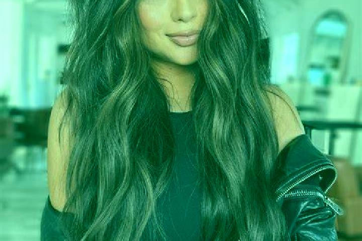 Luna, 21, a brunette dark-eyed asian companion based in Carreira. Offering Striptease, Massage. Available for incall and outcall, day and evening dates.