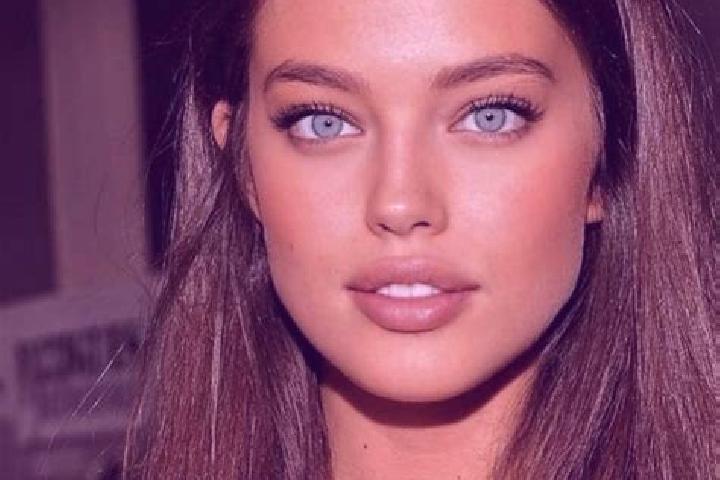 Luna, 21, a chestnut blue-eyed mediterranean companion based in Villadangos del Paramo. Offering Couples, GFE, Party Girl, Erotic Massage. Available for inca...